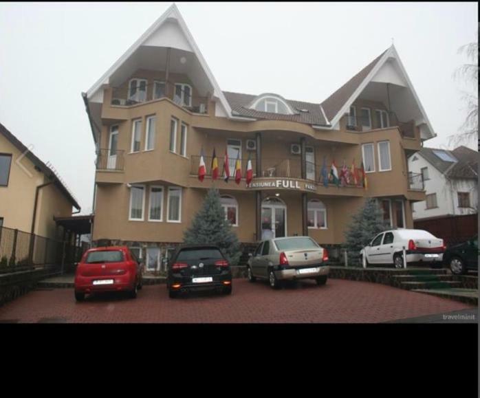 Pensiunea Full Târgu-Mureş Esterno foto